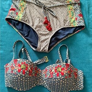 Johnny Was Navy Blue Bikini Top with Red Floral Trim